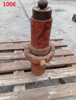 ZETOR 8145 s TP a ŠPZ už iba Nahradne diely - 9