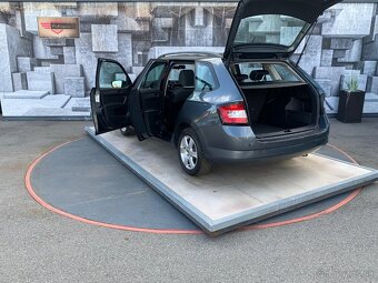 Škoda Fabia 1.2TSi, 66KW, TEMPOMAT - 9