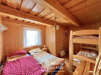 Na predaj krásna zariadená chata s vinohradom - Trávnica - 9