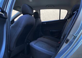 Hyundai i20 1.2i 16V 2010 TOP STAV - 9