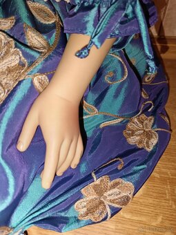 Vinilová bábika. - 9