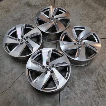 Hliníkové disky 5x112 R18 7,5J ET49 - 9