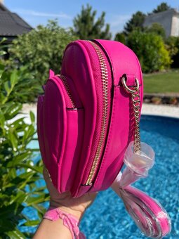 Ružova srdiečkova kabelka Victoria’s Secret - 9