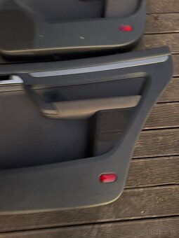 Tapacíre na VW Touran II - 9