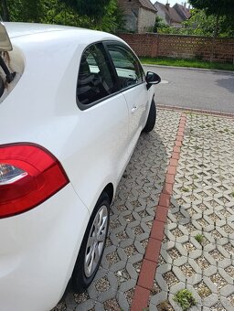 Kia Rio, 1.4 CRDI, 10/2014, 1.majitel a uživatel auta - 9