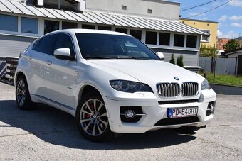 BMW X6 xDrive 50i - 9