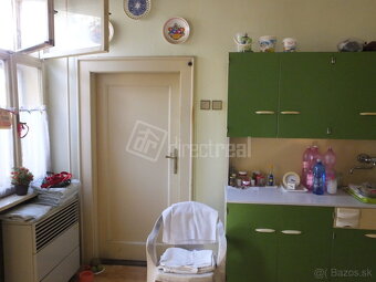 ZNÍŽENÁ CENA-Rodinný dom so záhradou z tridsiatych r… - 9