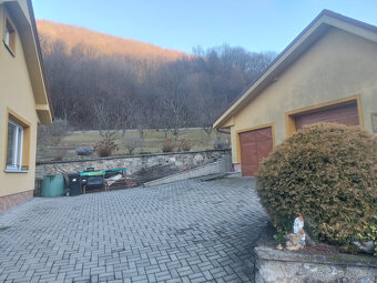 EXLUZÍVNE ponúkame na predaj RD v Trenčianskych Tepliciach. - 9