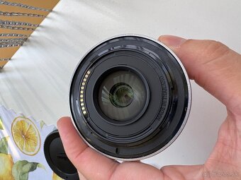 Nikon ZFC - 9