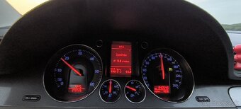 Passat B6 Variant 2,0 TDI - 9