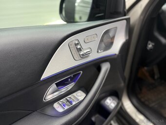 Mercedes GLE 400d AMG packet 243kw 2020 R22 1majiteľ - 9