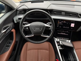 ⭐Audi E-tron Basis 50 Quattro, r.v.: 2022⭐ - 9