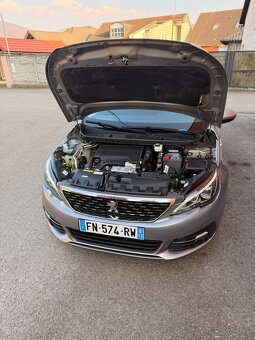 Peugeot 308 1.2 PureTech - 9