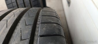5x114,3 235/35ZR19 - 9