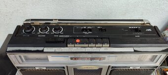Radiomagnetofon JVC - 9