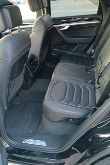 Volkswagen Touareg - 9