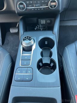 Ford Kuga 2,5 PHEV Vignale - 9