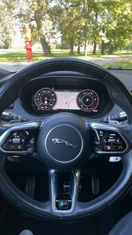 Jaguár E-PACE SUV Full Výbava - 9