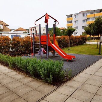 Predáme 2i byt s Garážou vo Svätom Jure ul Kozmonautov - 9