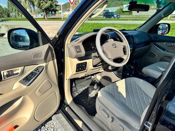 Toyota Land Cruiser 120 Prado - 9