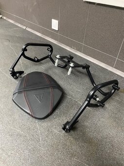 Triumph Speed Triple 1050 RS - 9