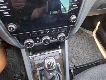 ŠKODA OCTAVIA KOMBI STYLE 2.0CR TDI, 110KW,MOD.2020 - 9