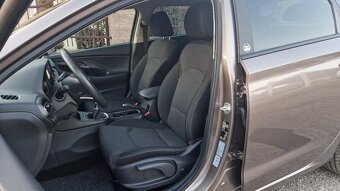 Hyundai i30 1,5 GDi 117kW Edícia 30, 12700km - 9