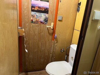✨ Trojizbový byt v pôvodnom stave – EXKLUZÍVNE - 9