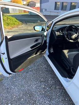 KIA Proceed 1.6gdi benzín AUTOMAT - 9