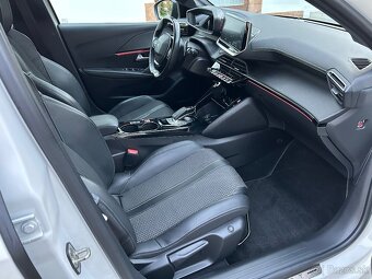 Peugeot 208 GT 1,2 benzín /96 kW AT8 - 9