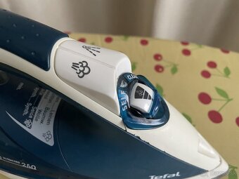 Naparovacia žehlička Tefal - 9