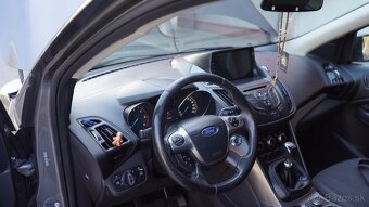 Ford Kuga 2.0 - 9