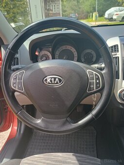 Kia Ceed SW r.v. 6.2009 - 9