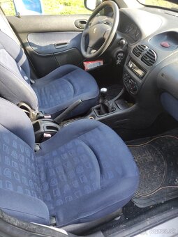 Peugeot 206 - 9