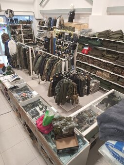 Odstúpim / predám prosperujúcu predajňu army shop v centre m - 9