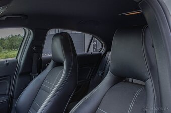 Mercedes-Benz A180 1.6 2015 - 9