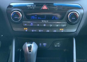 Hyundai Tucson 2.0 CRDi 4WD AUTOMAT NAVI LED nafta automat - 9