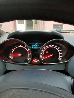 Ford Fiesta ST - 9