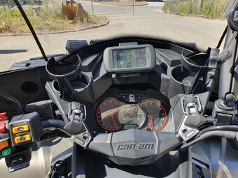 Can-am outlander 1000R limited edition - 9