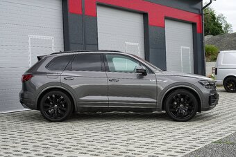 Volkswagen Touareg 3.0TDI 4motion R-line - 9