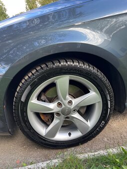 Predam elektrony r17 5x112 +zimne pneu - 9