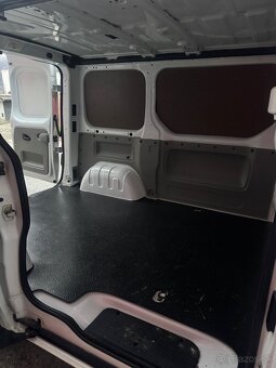 Renault Trafic 2.0 dCi L1H1 95 000km - 9