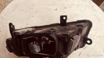 Bixenóny Audi a6c6 - 9