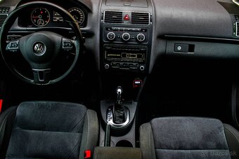 Volkswagen Touran 2.0 TDI Highline - 9