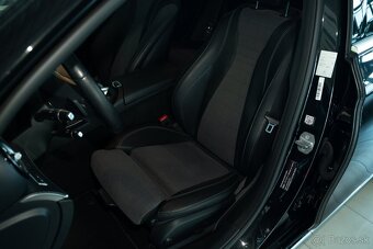 Mercedes-Benz E trieda Kombi 400 4MATIC A/T - 9