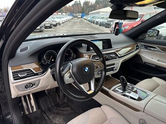 BMW Rad 7 740d xDrive A/T - 9
