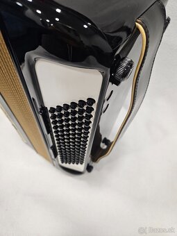 Akordeon hohner lucia IV, 96 basovy - 9