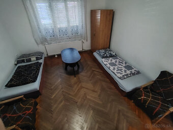 Prenájom 4 izbový dom v centre mesta Šurany - 9