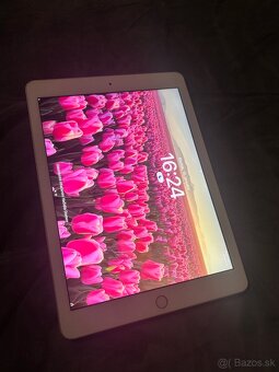 iPad 5. generácie 32 GB - 9
