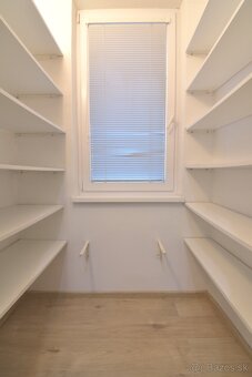 Zrekonštruovaný 3-izbový byt s balkónom na Škultétyho, Nitra - 9